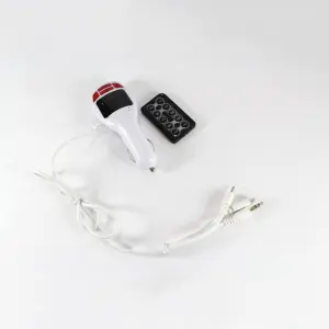 Фм-модулятор, трансмиттер FM MOD CM 7010 c зарядкой для телефона, Фм модулятор блютуз в машину