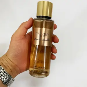 Парфюмированный спрей для тела Victoria's Secret Bare Vanilla 250 мл, original